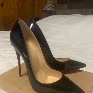 Christian Louboutin So Kate Size 40